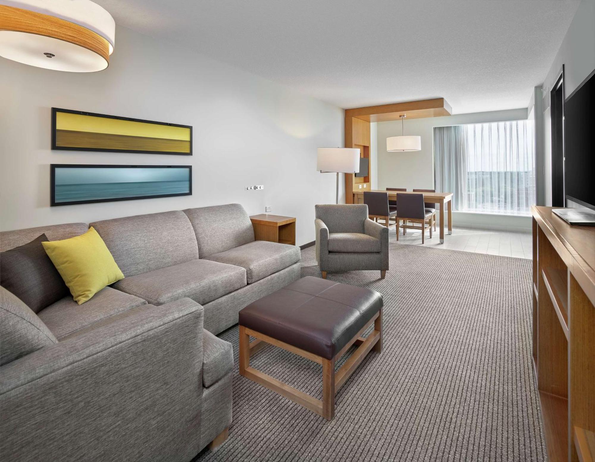 Готель Doubletree By Hilton Edmonton Downtown Екстер'єр фото