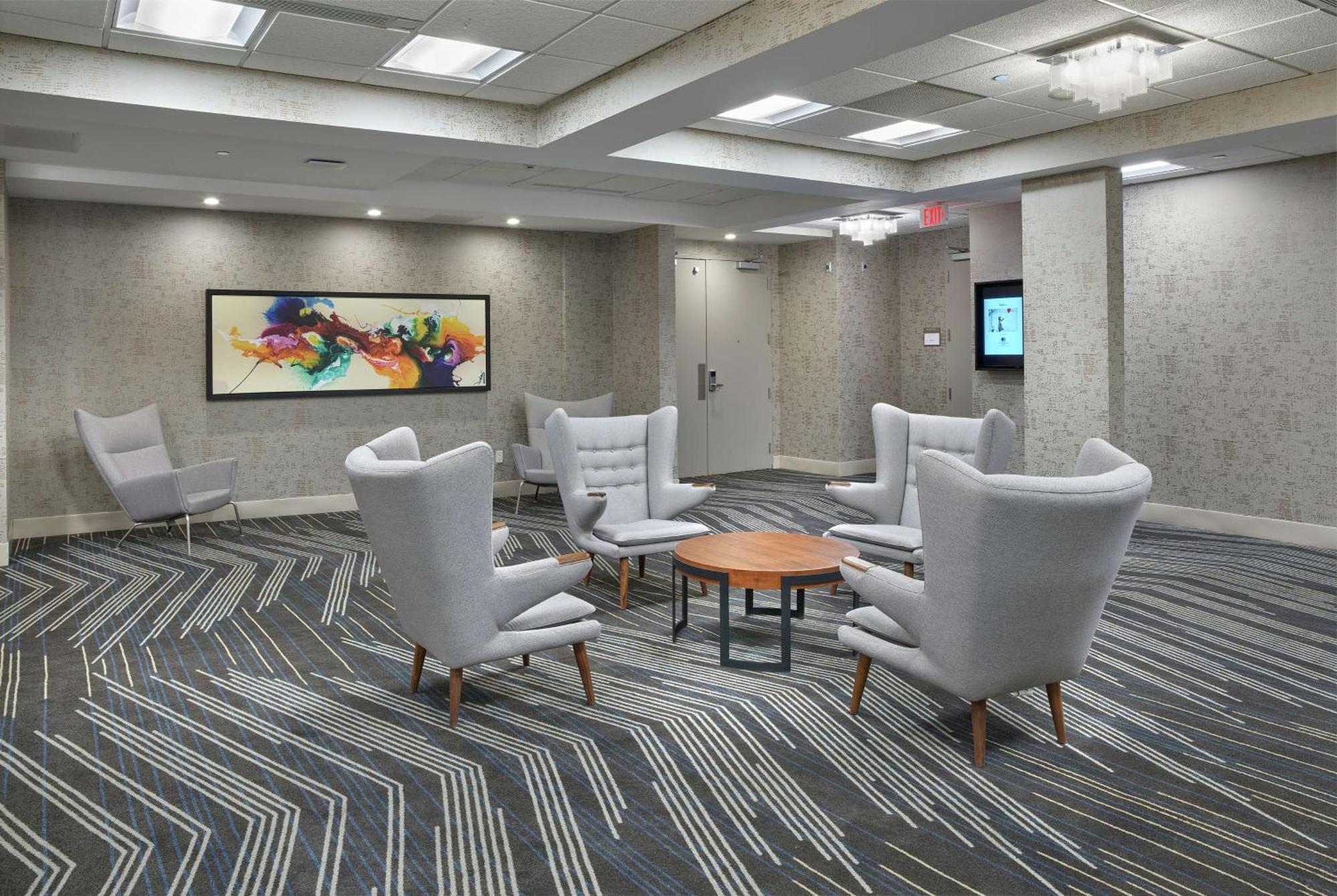 Готель Doubletree By Hilton Edmonton Downtown Екстер'єр фото
