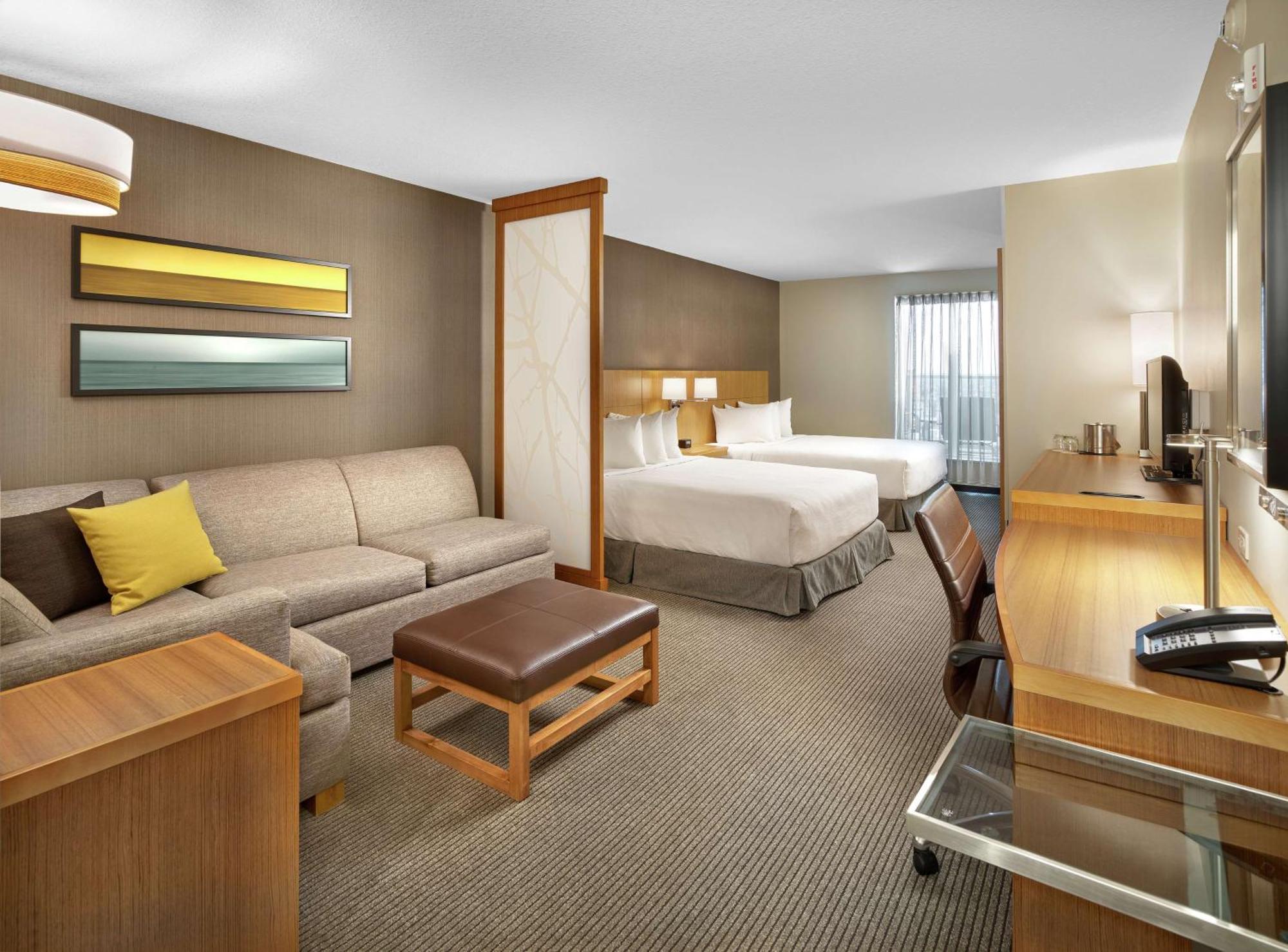 Готель Doubletree By Hilton Edmonton Downtown Екстер'єр фото
